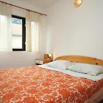 Apartments With Parking Space Premantura, Medulin - 7462