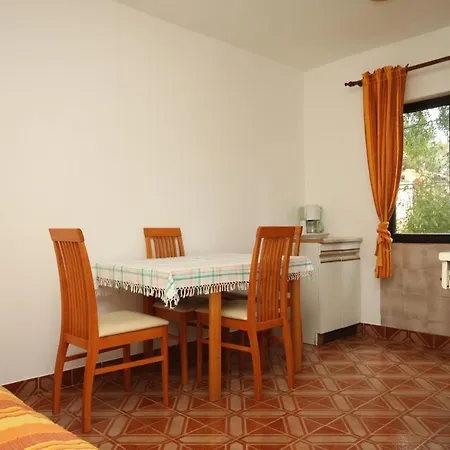 Apartments With Parking Space Premantura, Medulin - 7462
