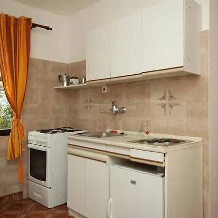 Apartments With Parking Space Premantura, Medulin - 7462